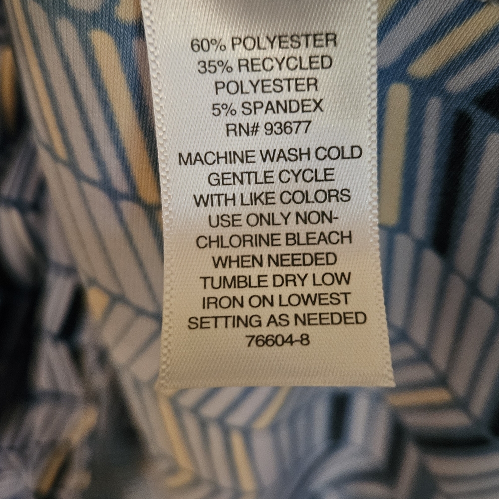 Liz Claiborne 2X Blue Chevron Cap Sleeve Blouse NWT - Picture 5 of 7